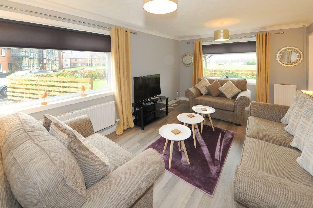 סטירלינג Three Bedroom Spacious House מראה חיצוני תמונה